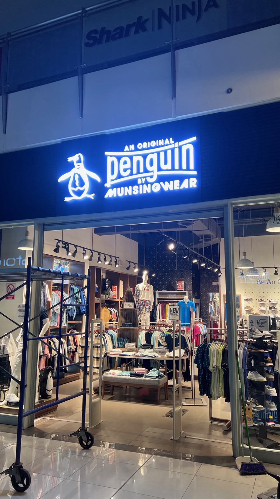 Penguin: Letrero iluminado